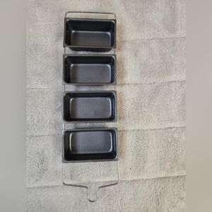 Set of Four Black Rectangular Baking Pans